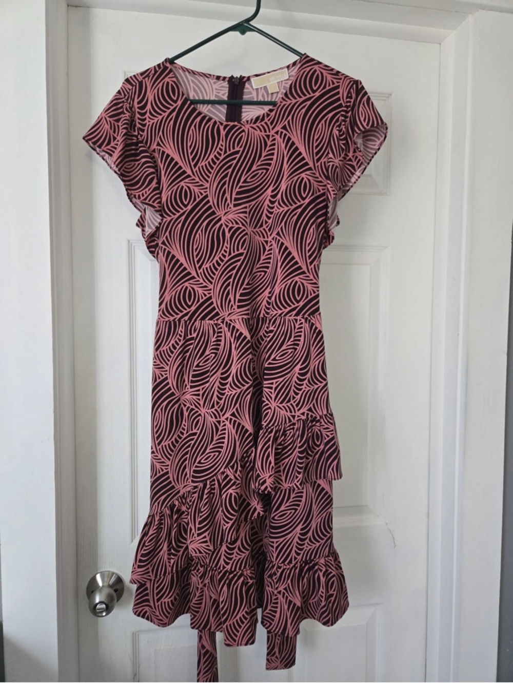 NWOT MICHAEL KORS Elegant Patterned Dress, Ruffles, Cap Sleeves w/Belt - Picture 7 of 10
